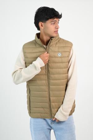 CHALECO INFLADO ULTRA LIVIANO CON CAPUCHA